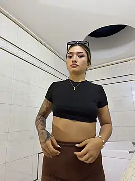 Arianavillada's Live XXX Chat