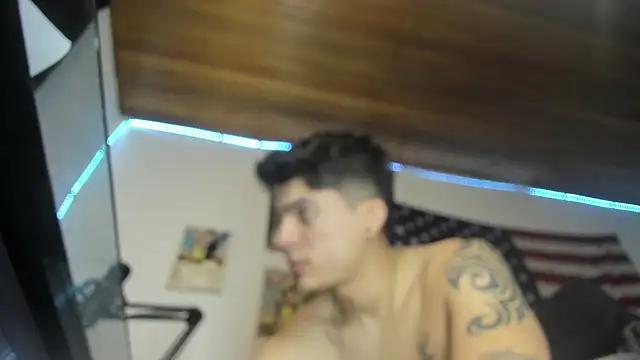charlie_hotxxx Chat XXX live