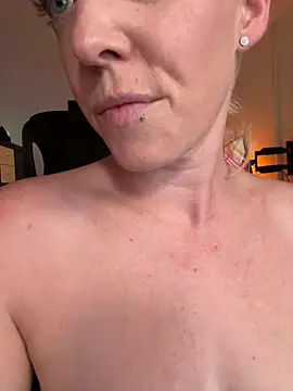 Chat +18 de Lea-Kirsch ao vivo