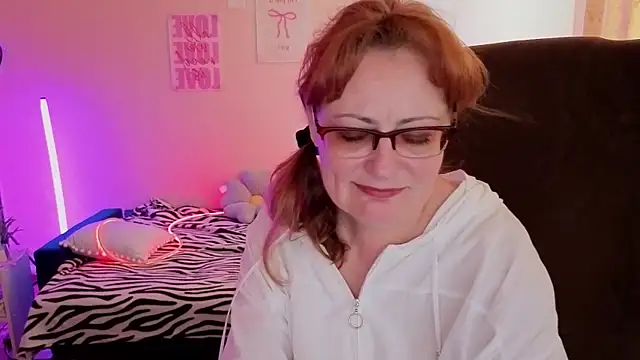 צ'אט XXX בשידור חי של Jasmine_Tv