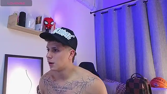 Chat XXX ao vivo de ASHTON_HILS