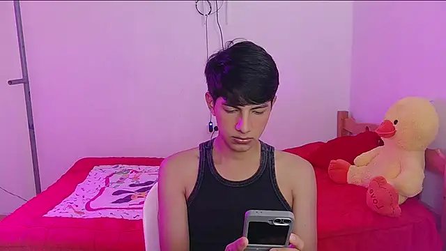 Chatroom XXX en direct de phuwin_bj