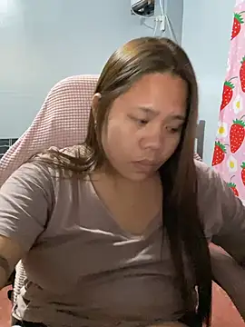 -CLARAMommy-'s Live XXX Chat