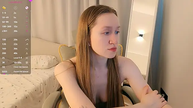 mowalova XXX чат на живо