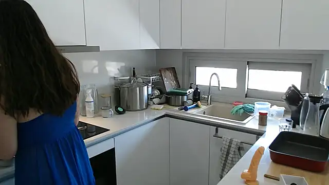 Leni-Velvet Chat XXX live