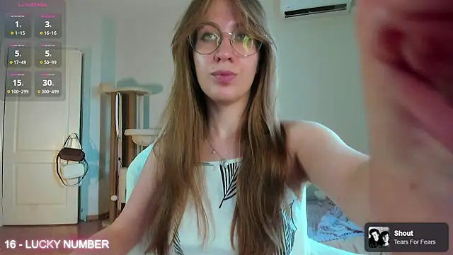 Chat +18 de ms_allison__ ao vivo