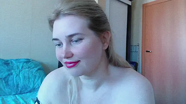 mmmPinUpGirl Adlı Modelin Canlı XXX Sohbeti