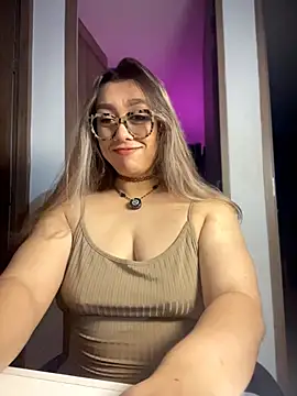 Im_sophiie Adlı Modelin Canlı XXX Sohbeti