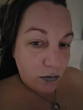 Živý XXX chat Queenemerald