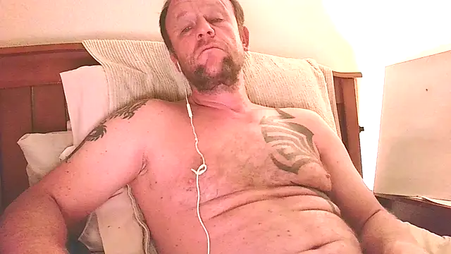 Yournaughty's Live XXX Chat