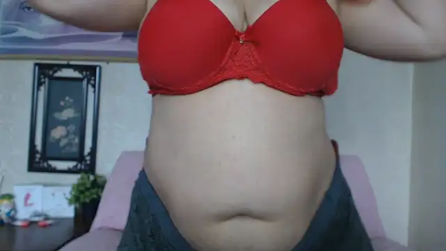 Lilia4joy 即時 XXX 聊天