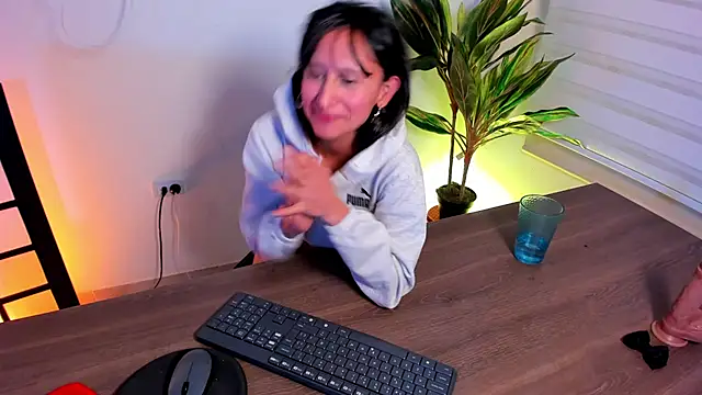 Czat XXX na żywo – Antonella_Moretti_