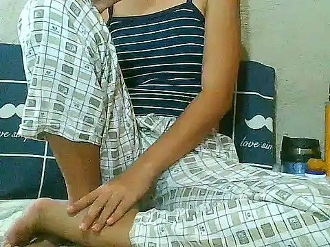 PinaySkinnyGirl live XXX chat