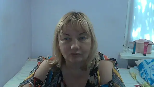 Lusi-777's Live XXX Chat