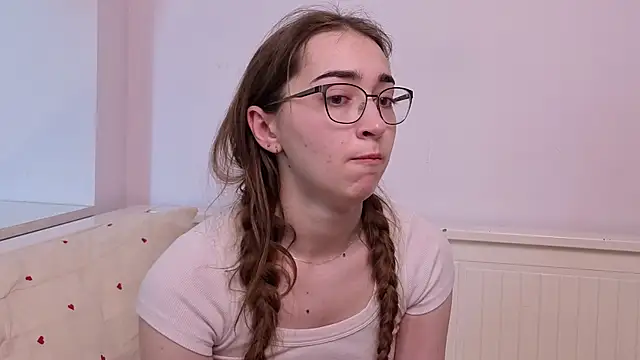 PollyBeev's Live XXX Chat