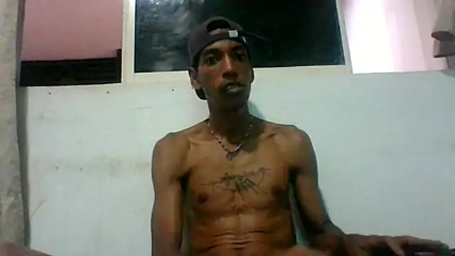 AlbertBigCock Chat XXX in diretta