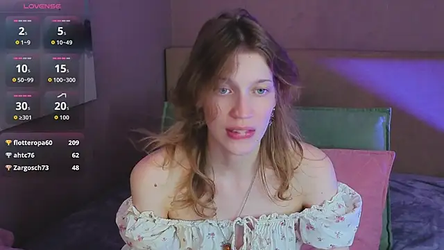 צ'אט XXX בשידור חי של Emily_Cartex
