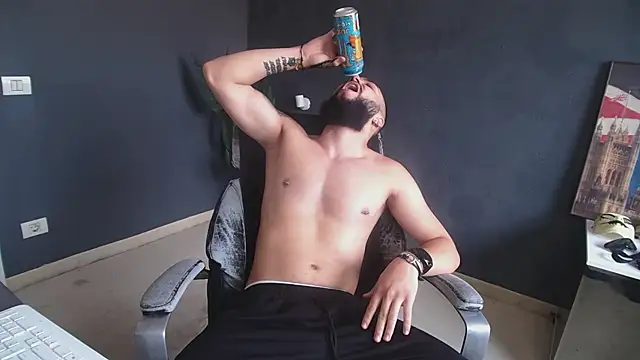 OscarWillss 现场XXX聊天