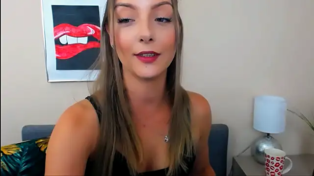 XXX chat uživo modela NatalieSexy