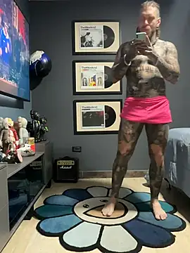 ThomasHells live XXX chat
