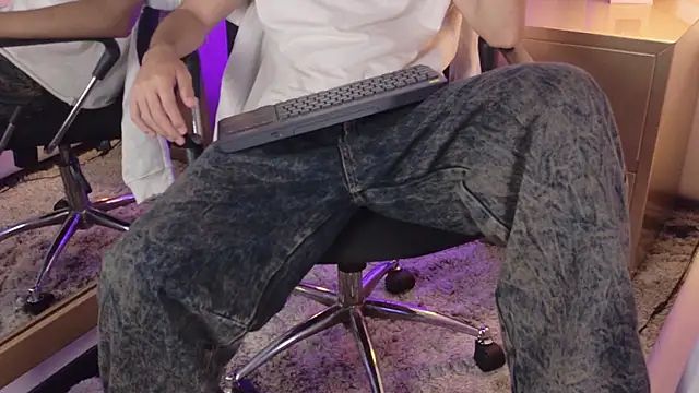 Chat +18 de Austin_Reeds_ ao vivo