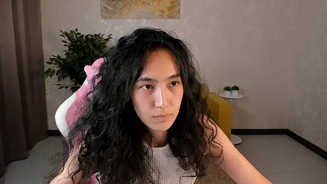 FlirtyAura 现场XXX聊天
