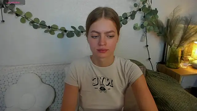 EmillyStarr's Live XXX Chat