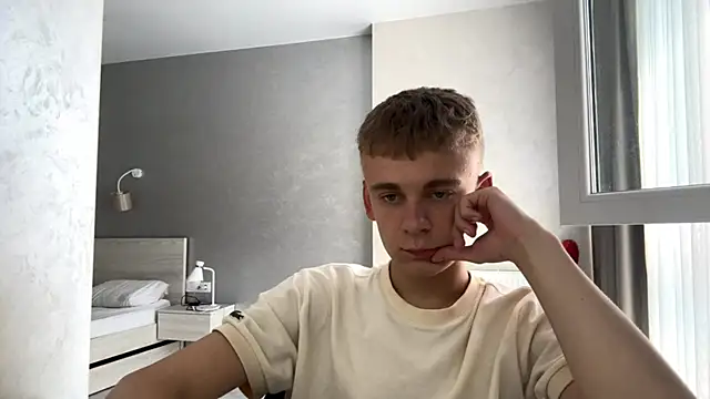 Онлайн чат XXX SoloFury