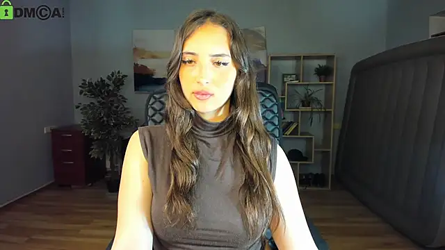 Effy_Royse Adlı Modelin Canlı XXX Sohbeti
