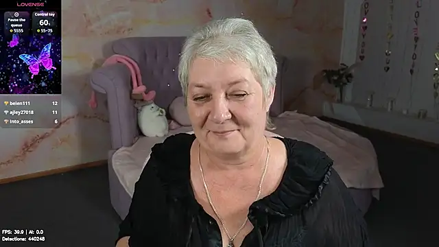 دردشة Poppy_Pulse الجنسية المباشرة