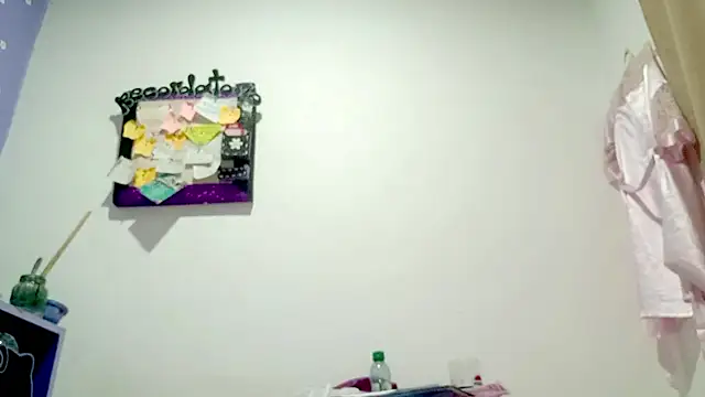 PetiteIvoryQueen19 Adlı Modelin Canlı XXX Sohbeti