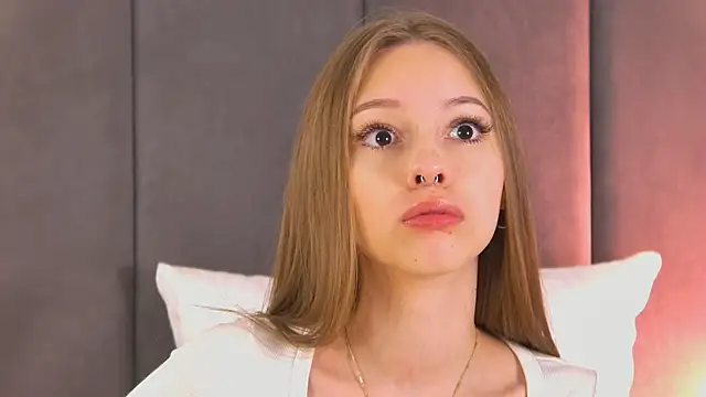 JulyOwens' Live XXX Chat