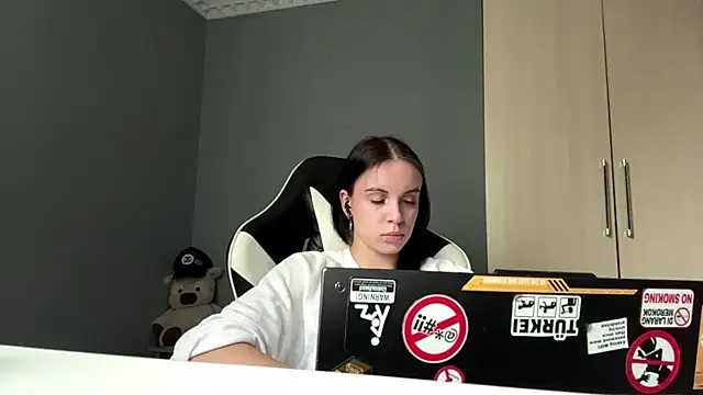 illiebilish Live XXX-Chat