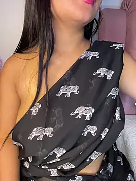 shara_queen1 Adlı Modelin Canlı XXX Sohbeti
