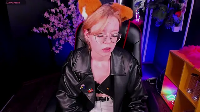 FoxxyyPolly's Live XXX Chat