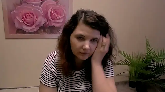 TwoBigSuns Chat XXX live