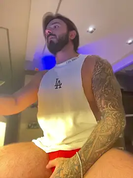 Chat +18 de AngelBlack__ ao vivo