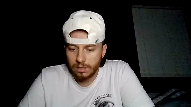Mikecloudyhawk élő XXX-chatje