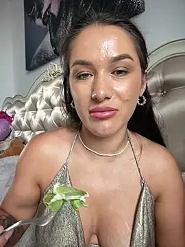 HotXMom_ Chat XXX live