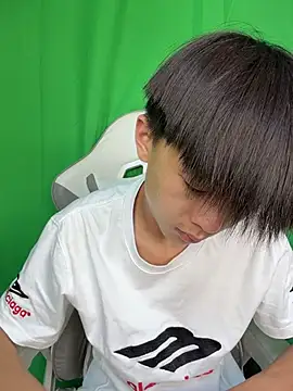 DD-101's Live XXX Chat