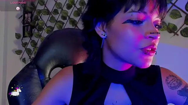 Chatroom XXX en direct de Anny_Kiitty