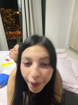 Chat +18 de Miel_rousse ao vivo