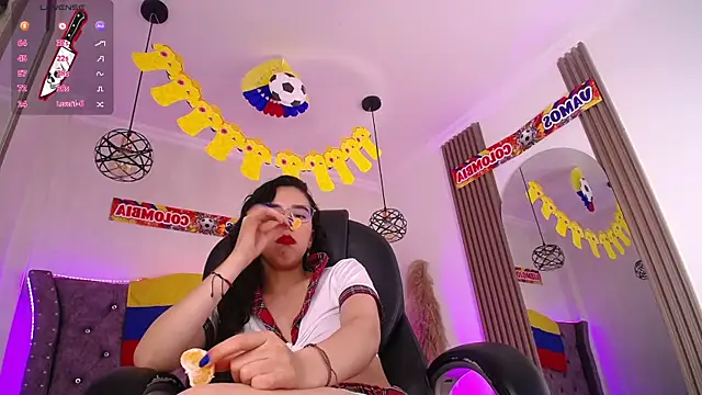 Amara_Davis1: απευθείας συνομιλία ΧΧΧ