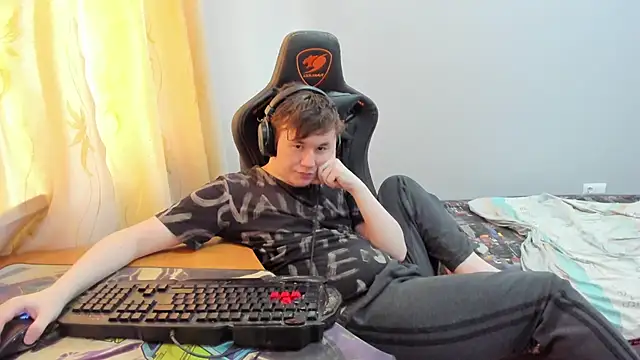 iliaskrislove's Webcam Show