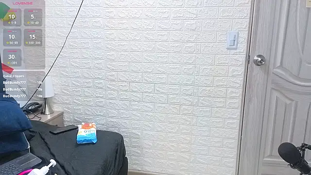 yunkeyc's Live XXX Chat