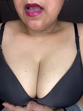 Notty-HotyBhabhi – Live XXX-chat