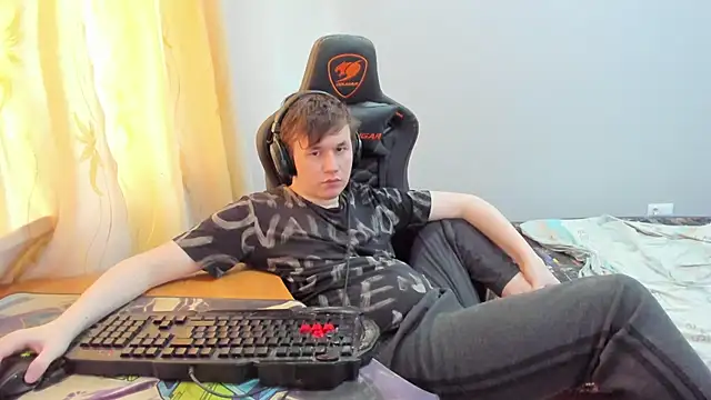 iliaskrislove Show Webcam