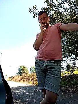 BZH45 Chat XXX live