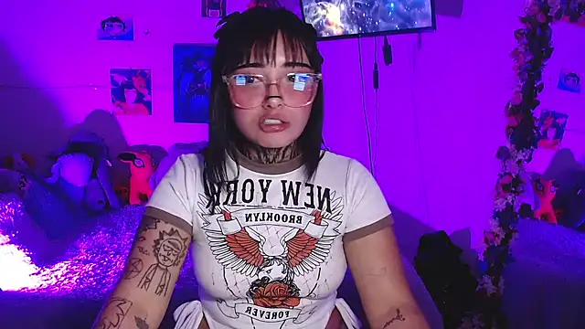 mia_catt05's Live XXX Chat