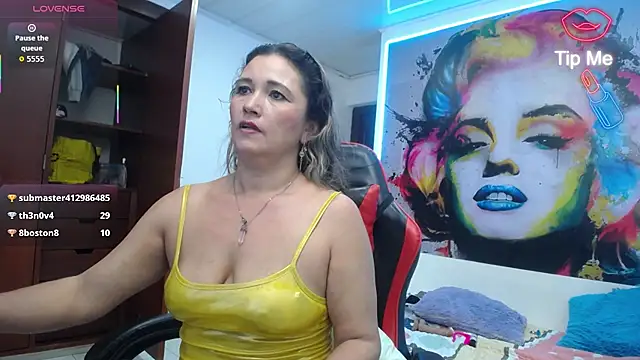 Chat XXX ao vivo de noelia_milf19